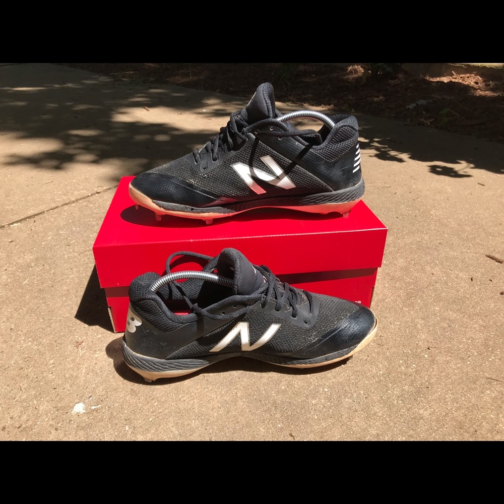 New balance baseball cleats